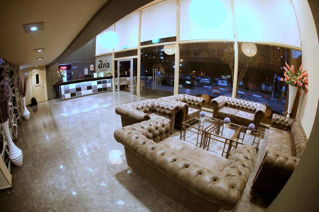 Avia Hotel & Resort Yehud-Monosson Екстериор снимка