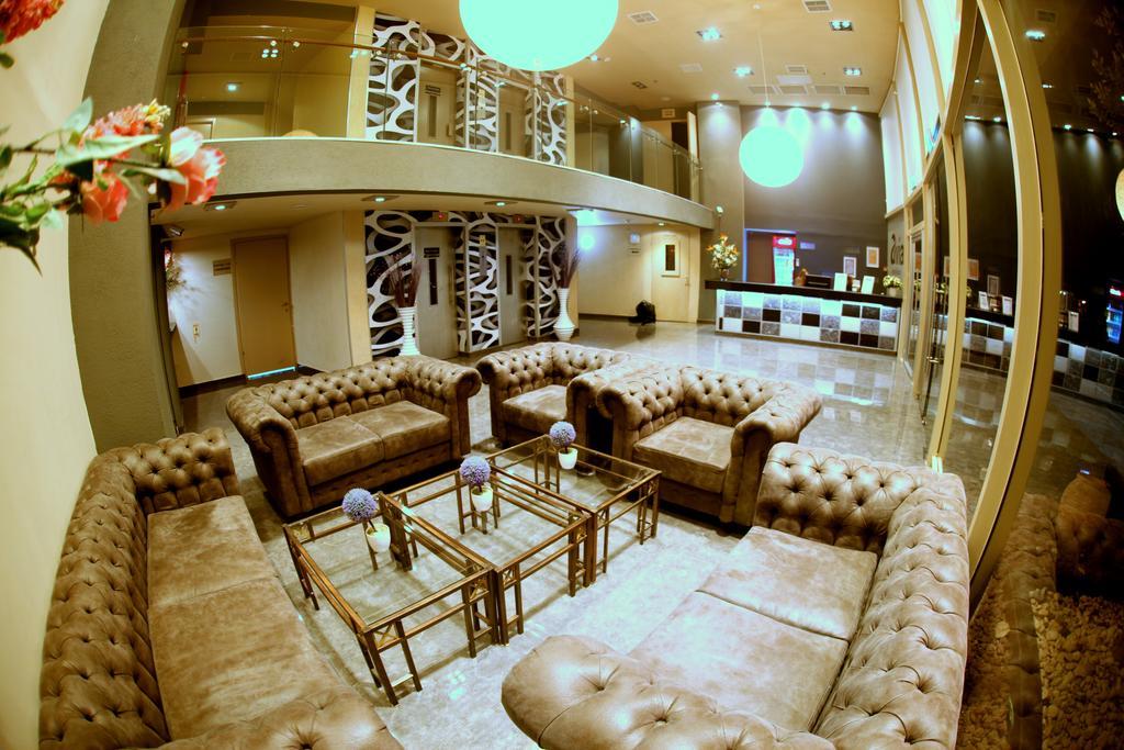 Avia Hotel & Resort Yehud-Monosson Екстериор снимка