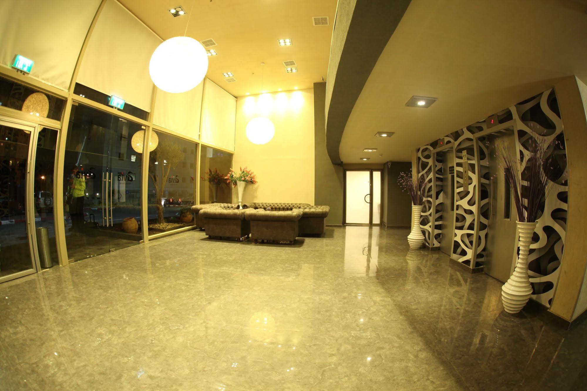 Avia Hotel & Resort Yehud-Monosson Екстериор снимка